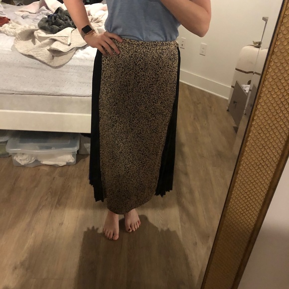 Riley Leopard Midi Skirt from Anthropologie - Picture 7 of 8